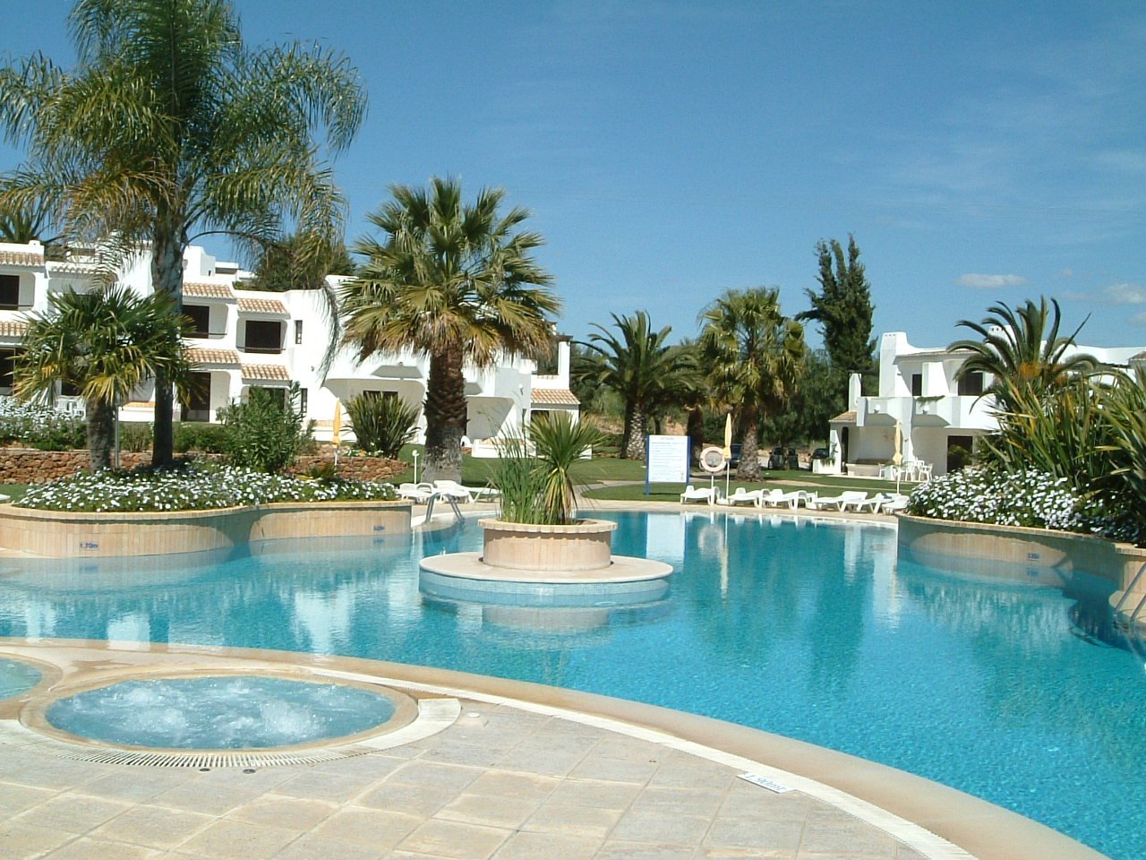 club albufeira cental pool