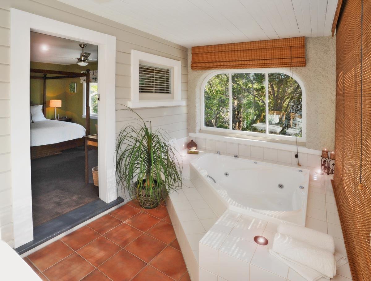 Marlborough luxury honeymoon accommodation